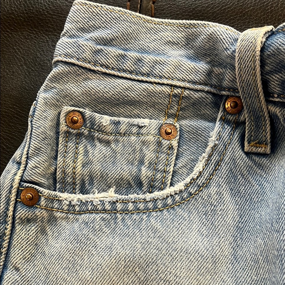 Levi's Light Blue Frayed Denim Shorts - Picture 6 of 7